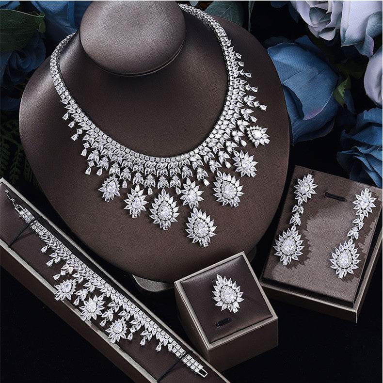 Vintage Wedding Necklace Earrings Jewelry Set