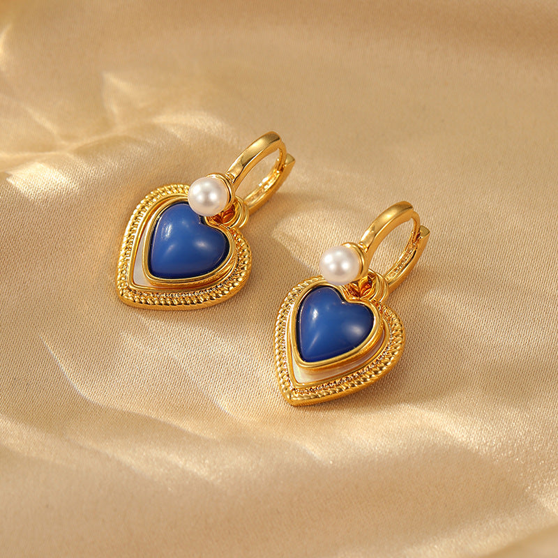 Chinese Natural Shell Klein Blue Loving Heart Ear Clip