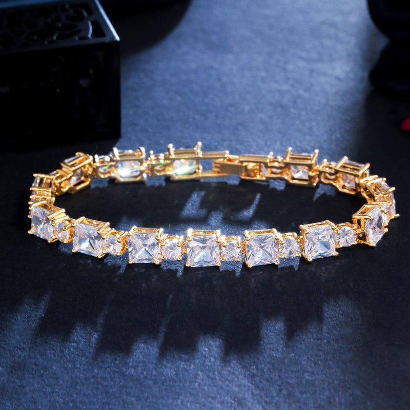 Inlaid Emerald Brass Zircon Bracelet