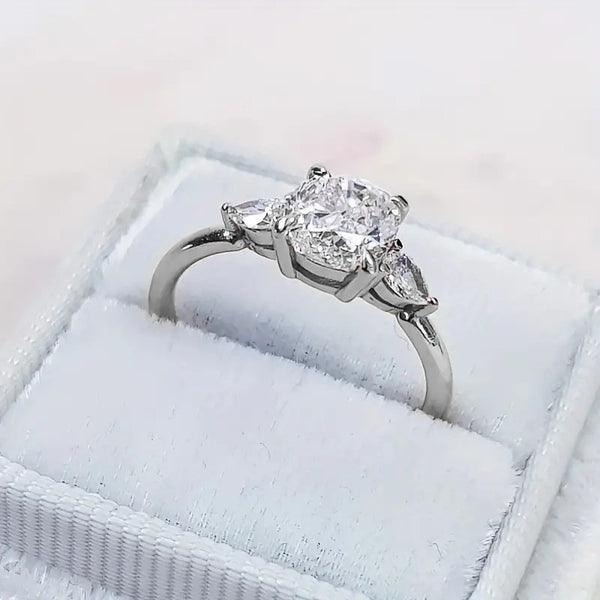 European And American Elegant Four-claw Zircon Ring