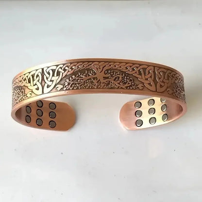 adjustable, copper bracelet with 3500 Gauss magnets