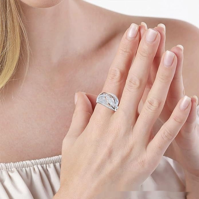 Unique And Exquisite Line Winding Design Ring