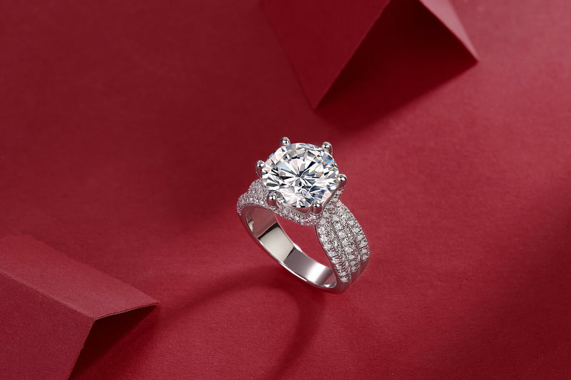 Luxury Diamond Moissanite Ring